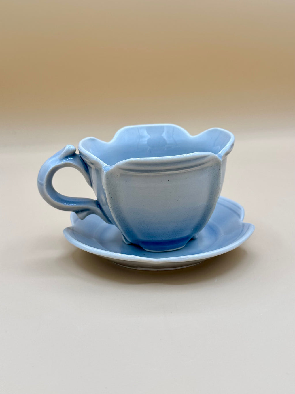 Tea Cup w/ Saucer